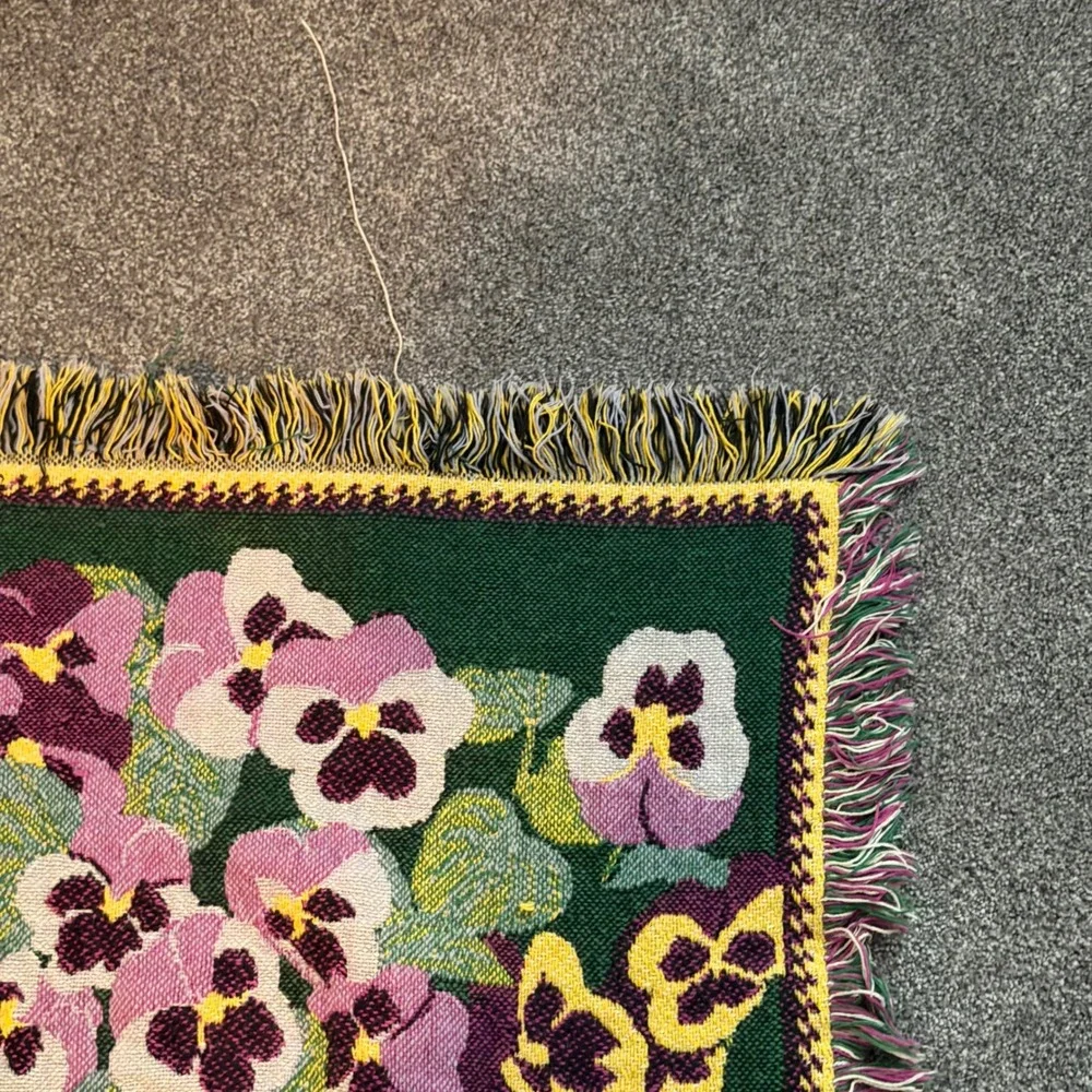Vintage Style Pansy Floral Woven Tapestry Throw Blanket Green Purple 66x45